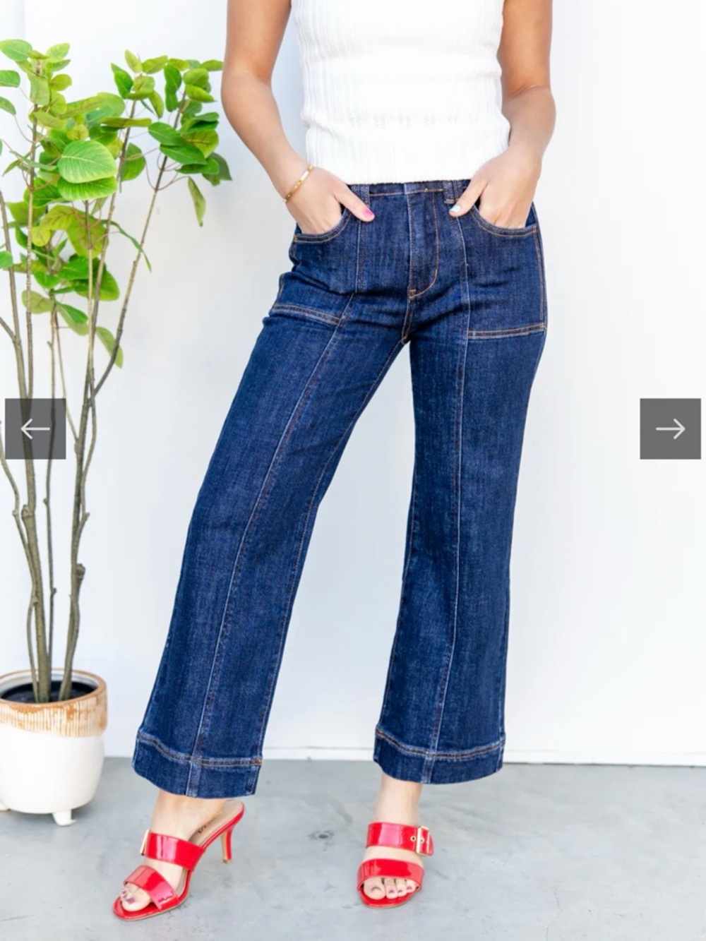 Mica Women's Wide-Leg Crop Jeans Dark Blue Size 29